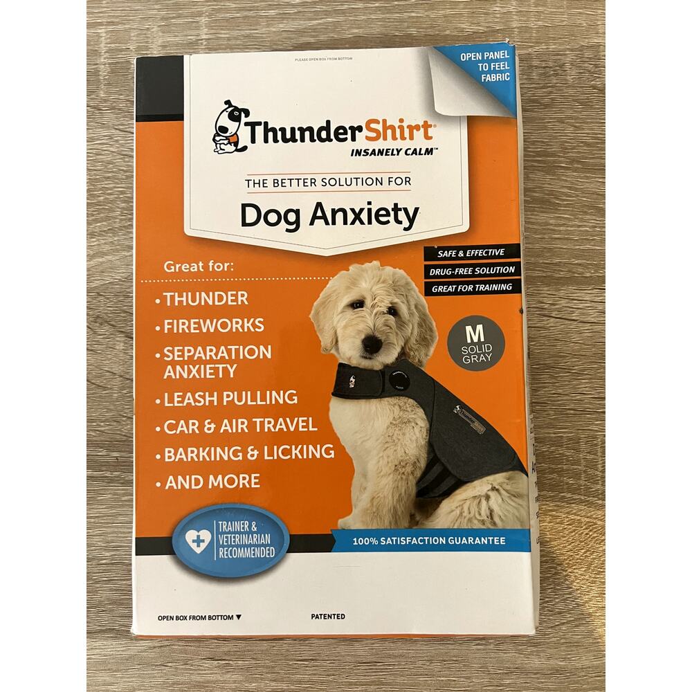 Thunder Shirt for Dogs Size Medium NIB (B140206)